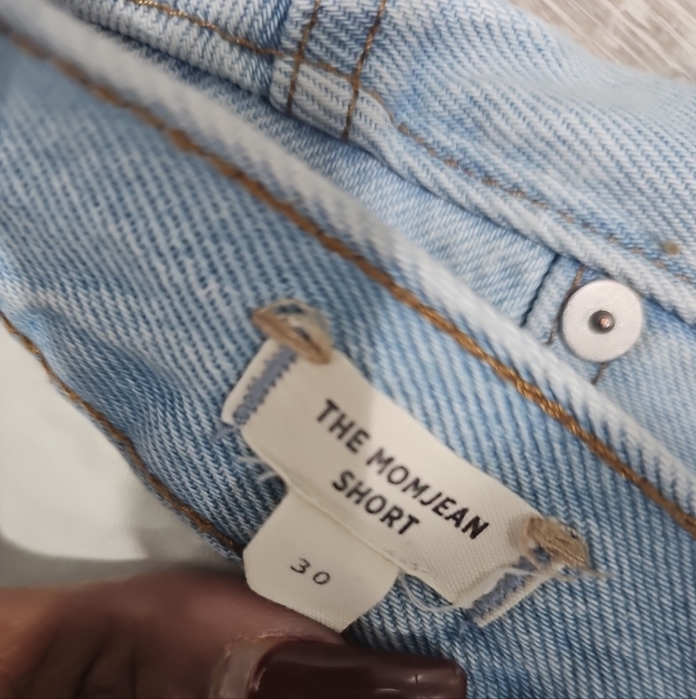 Madewell The Mom Jean Short Byer Wash Fray Hem Size 30 - Picture 3 of 9